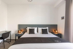 The Valley Room 7 condo with parking on premises